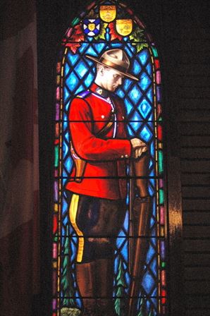 Mountie with Rifle Memorial